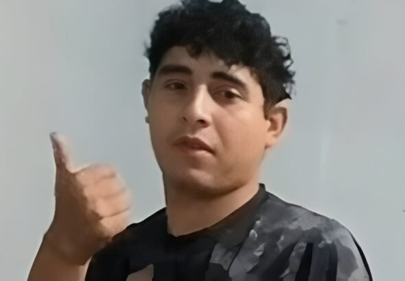 1000955878
